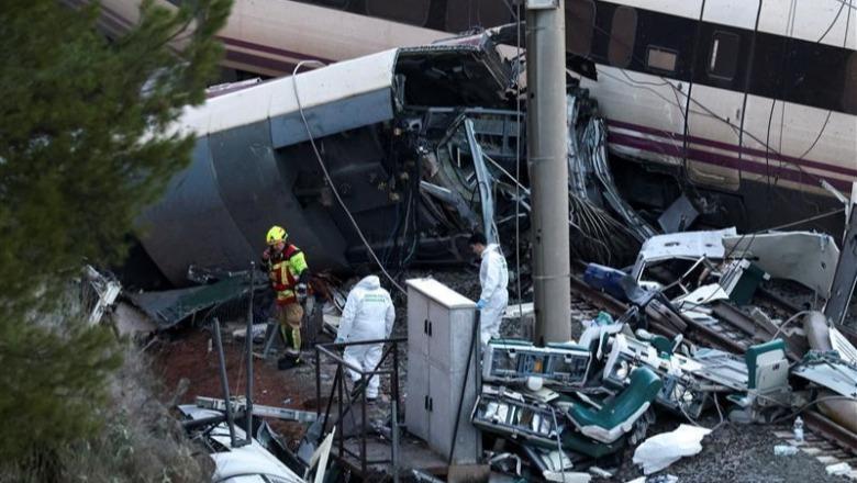 Aksidenti hekurudhor në Spanjë, kompania hekurudhore kombëtare: Tepër herët për të përcaktuar shkaqet, trenat po udhëtonin me shpejtësi të ulët