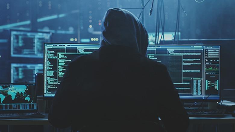 Hakerohet televizioni shtetëror i Iranit/ Hakerat mesazh forcave të sigurisë: Mos i drejtoni armët ndaj popullit