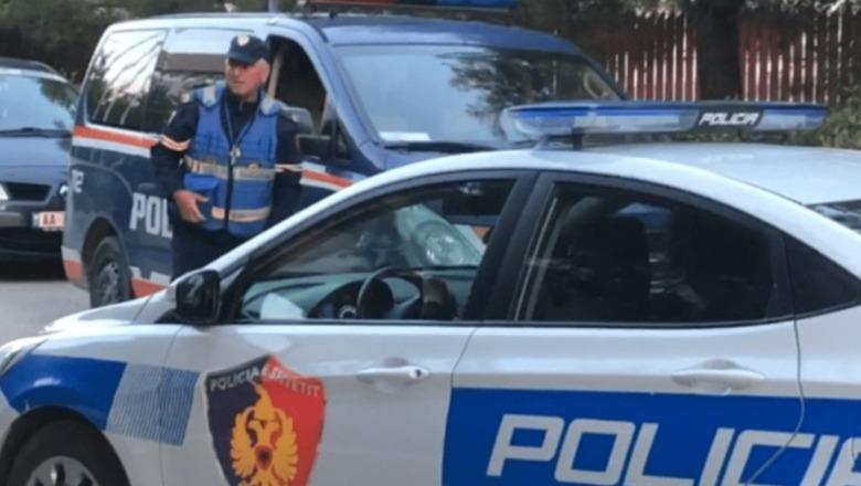 Dyshohet se vranë një person në vitin 2018 në Dibër, arrestohen në Gjirokastër 2 vëllezërit! Policia gjen arsenal armësh në banesat e tyre