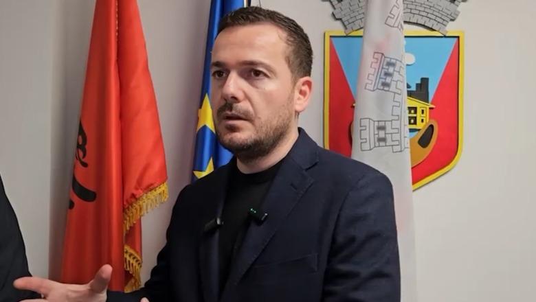 Ministri Salla takohet me fermerët e Maliqit: Fond 52 milion euro për mbështetje, plan investimesh për argjinaturat e dëmtuara nga përmbytjet 