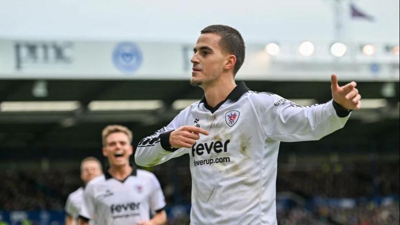 Klubi i Premier League kërkon Anis Mehmetin, sulmuesi i Kombëtares në mëdyshje