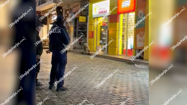 Me çekiç në dorë, i mituri në Shkodër grabit 1 milion lekë në subjektin financiar