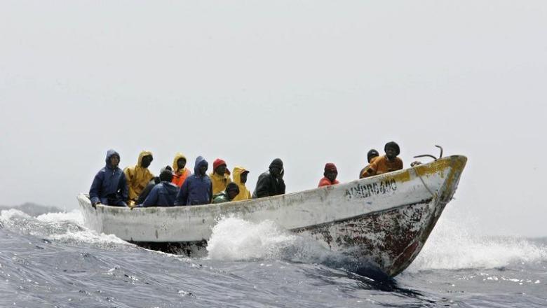 Tragjedi në Mesdhe/ 50 emigrantë të vdekur dhe 400 të zhdukur pas ciklonit Harry