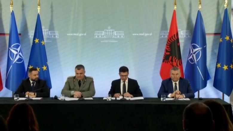 “Shqipëria po përgatit rishikimin strategjik të Mbrojtjes”- Ministri Vengu: Rritje e pagave dhe e numrit të personelit ushtarak! Këto janë mjetet e reja me të cilat do pajisen Forcat e Armatosura