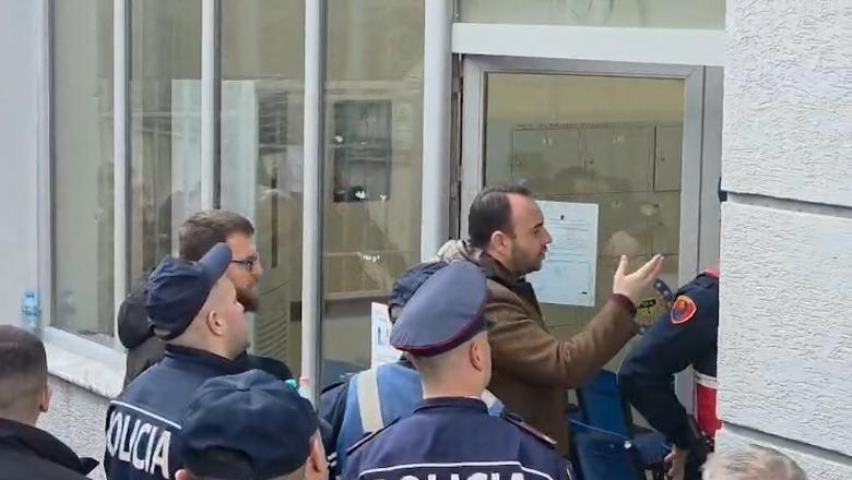 ‘S’e rr*aj unë’, Klevis Balliu ‘mësyn’ në Gjykatën e Tiranës me fjalor ofendues