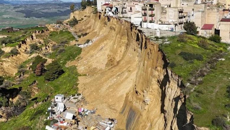 Rrëshqitje dherash në Itali/ Mbrojtja Civile ngre alarmin: Kodra në Niscemi po shembet, 1,500 persona janë zhvendosur