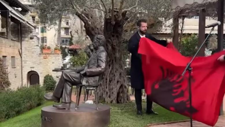 Në 90-vjetorin e lindjes, Ismail Kadare përjetësohet në skulpturën e bronztë