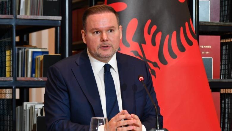 Mungesa e Veliajt në krye të bashkisë së Tiranës, Demo: Ndikon shumë, bashkia kërkon lidership politik