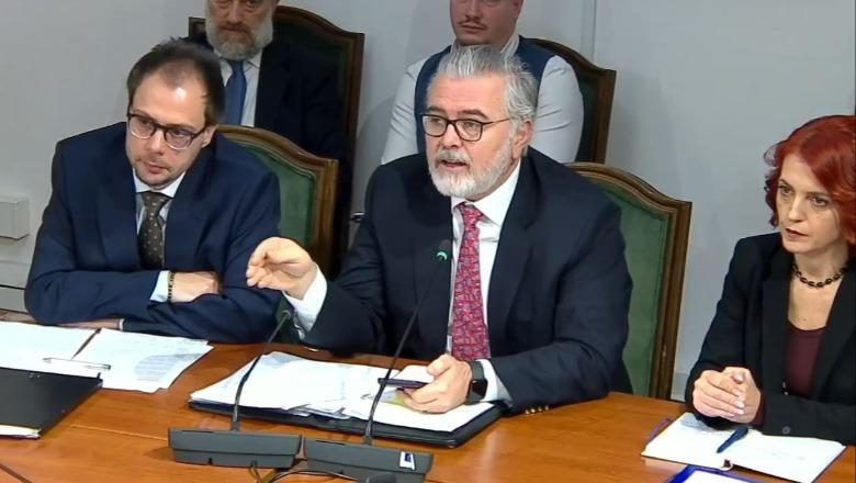 Ministri Gogu: Çdo vit nderojmë 4 protestuesit e vrarë me duar në xhepa në bulevard! Plaga ende rrjedh gjak, pritet drejtësi