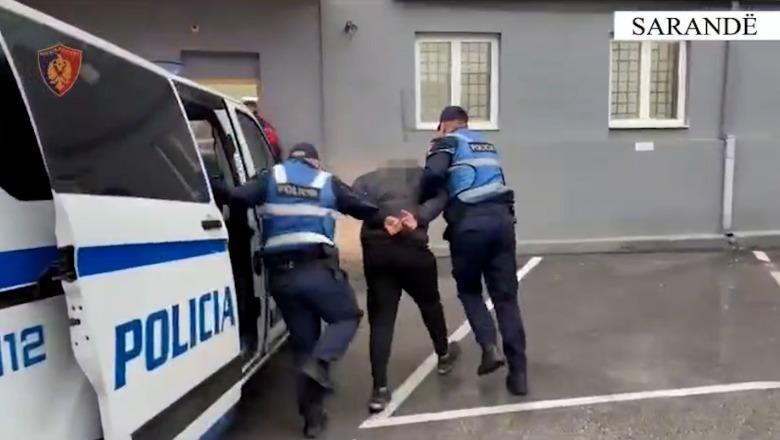 Plagosen 2 persona me thikë në Sarandë, njëri prej tyre niset me urgjencë drejt Spitalit të Traumës (EMRAT)