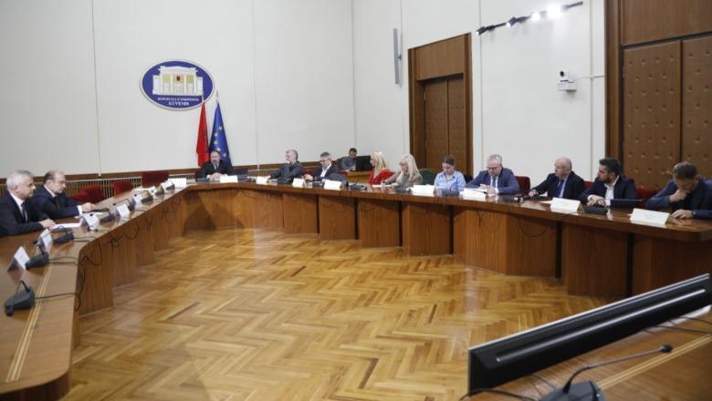 Bojkoti i ‘Zgjedhores’ dhe ‘Territoriales’ nga PD, Spaho: Sjellje vetëshkatërruese, Berisha të mbajë përgjegjësi për kancerin që ka kapur partinë