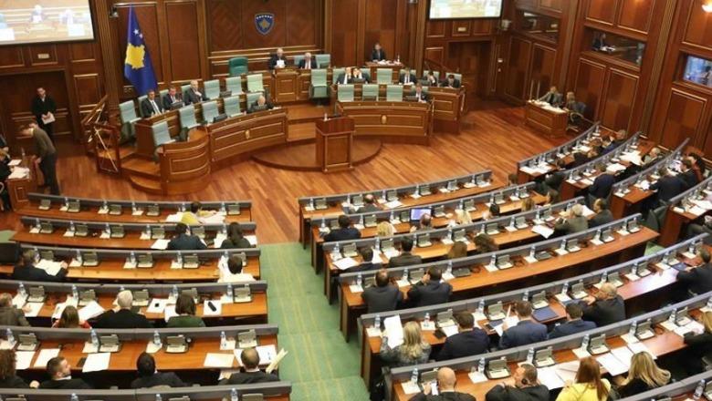 Kosovë/ Bllokada e Kuvendit mund të kthehet sërish nëse Lëvizja Vetëvendosje vazhdon të refuzojë çdo bashkëpunim me Listën Serbe