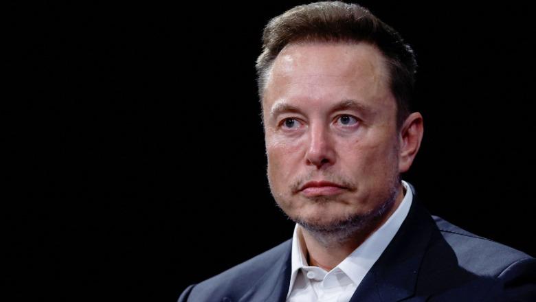Kompania SpaceX e Elon Musk aplikon për të lëshuar 1 milion satelitë në orbitë