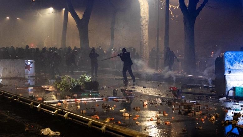 29 efektivë policie plagosen gjatë përplasjeve të dhunshme në Torino
