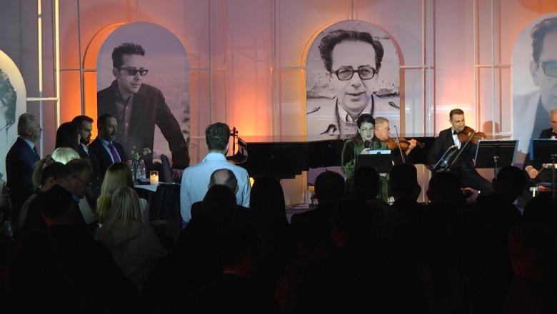 Mbrëmje gala për kolosin e letërsisë Ismail Kadare, poezia dhe proza e shkrimtarit mbushin Teatrin e Operas dhe Baletit