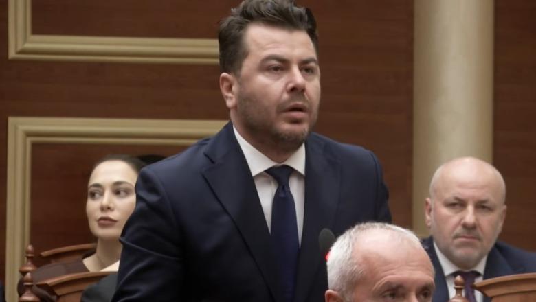 Kapri i drejtohet opozitës: A do të bashkëpunoni apo jo me Ramën? Si mund të ulesh me kryeministrin që të kërcënon me kartonë, sot i lutemi na prit në komision