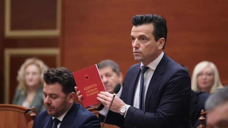 Interpelanca me Ballukun, Shehaj: Keni 2 vjet që e mbani pezull! Skandal, s’pyesni për Kushtetutën, ajo vazhdon e firmos