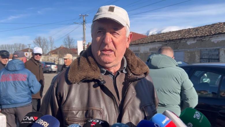 Ujë i ndotur dhe me erë të rëndë, 400 banorë të fshatit Terovë në Maliq dalin në protestë: Autoritetet të rregullojnë furnizimin