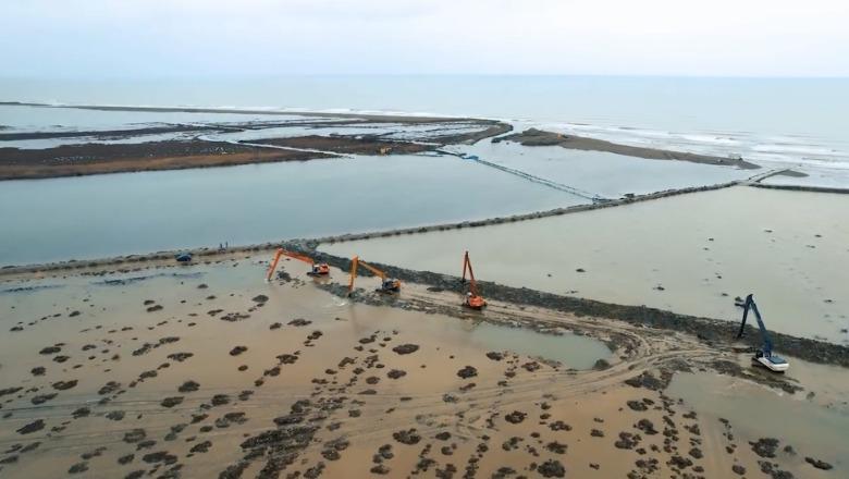 Drejt përfundimit punimet në argjinaturën e Karavastasë, mbron tokat bujqësore të Bedatit nga ujërat e Adriatikut