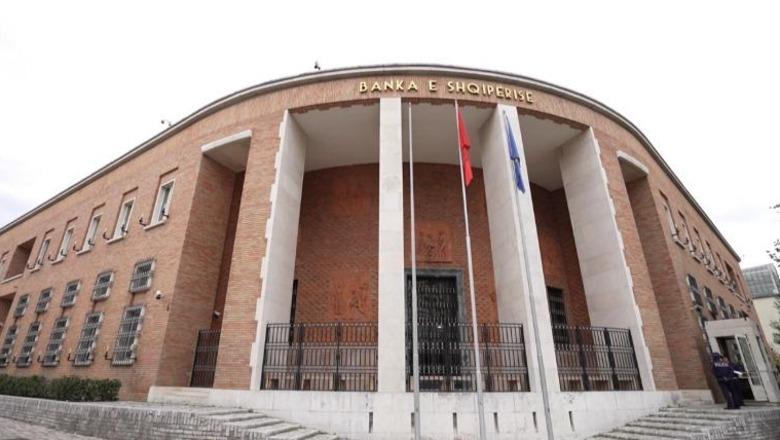 Guvernatori Gent Sejko dhe 2 anëtarë të Këshillit Mbikëqyrës të Bankës së Shqipërisë zhvillojnë një takim informues, zbardhen 4 pikat kyçe të diskutimeve