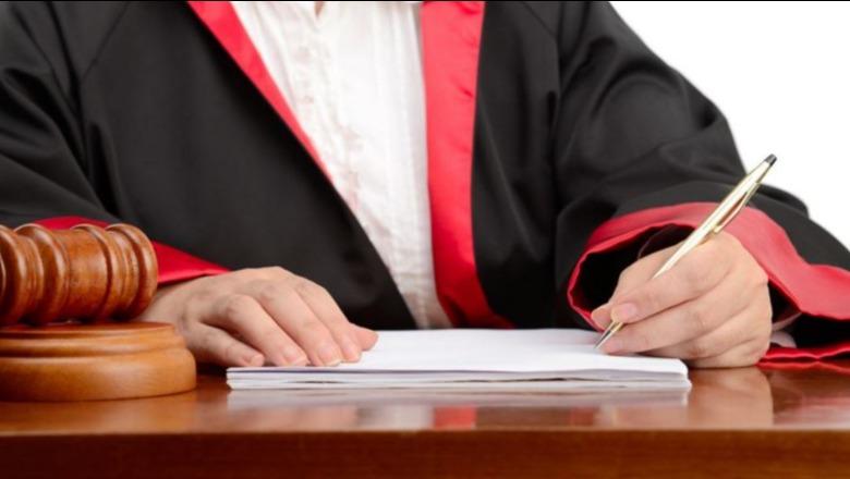 Bajram Peçi: Rrënimi moral i një sistemi 