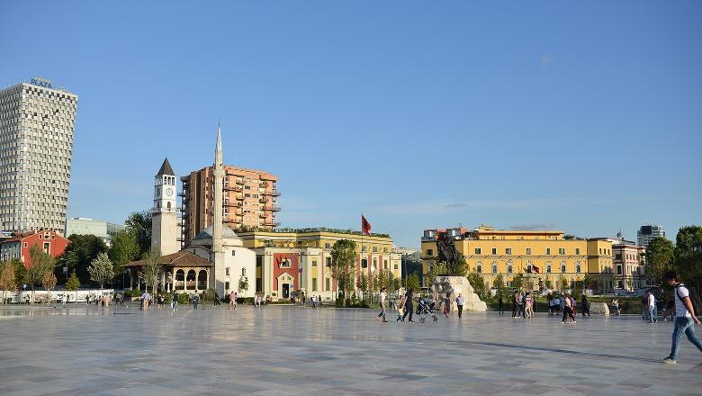 Ben Andoni: Katedralja jonë me kunja dhëmbësh