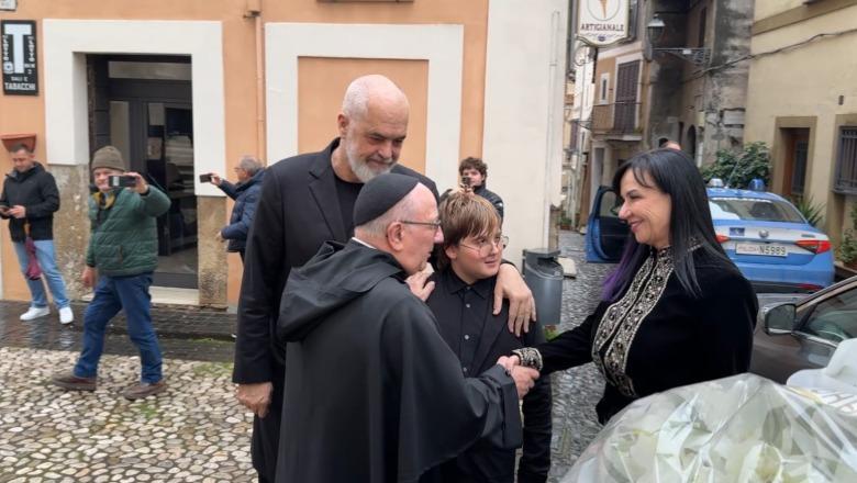 Rama në Vatikan, vizitë në Pallatin Apostolik! Pritet të takohet edhe me Papa Leonen