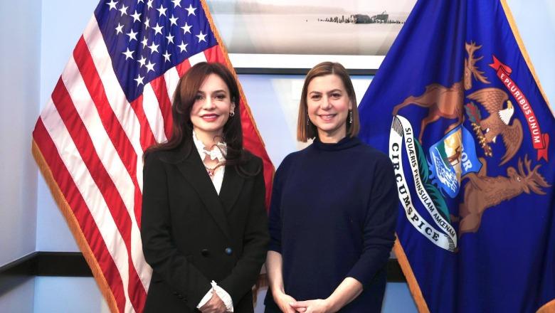 Bashkëpunimi Shqipëri–SHBA në fokus, Spiropali takohet me senatoren Elissa Slotkin në Senatin Amerikan