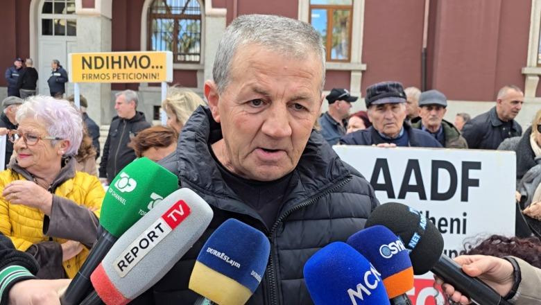 Protestë kundër TID Durrës/ Banorët duan dialog të drejtpërdrejtë me bashkinë, kërkojnë ngritjen e një Komisioni Hetimor