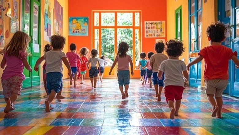 Itali/ I rrihnin dhe i mbanin të lidhur fëmijët në çerdhe, pesë edukatore në hetim! Mes tyre edhe tre murgesha