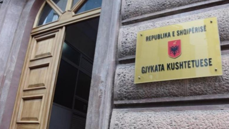 EMRAT/ Ja cilët gjyqtarë kushtetues votuan pro ankimimit të Ramës dhe cilët pro pezullimit të Ballukut nga detyra