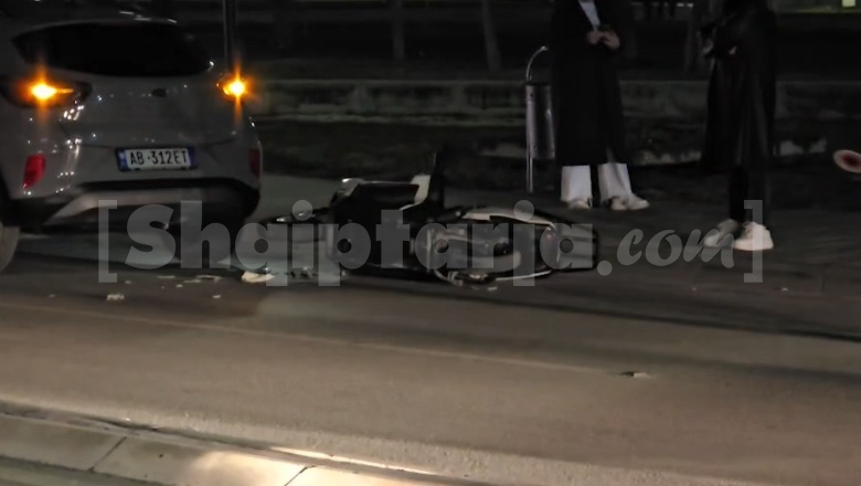 Aksident në Lungomare, motori elektrik përplaset me një makinë, plagoset i riu