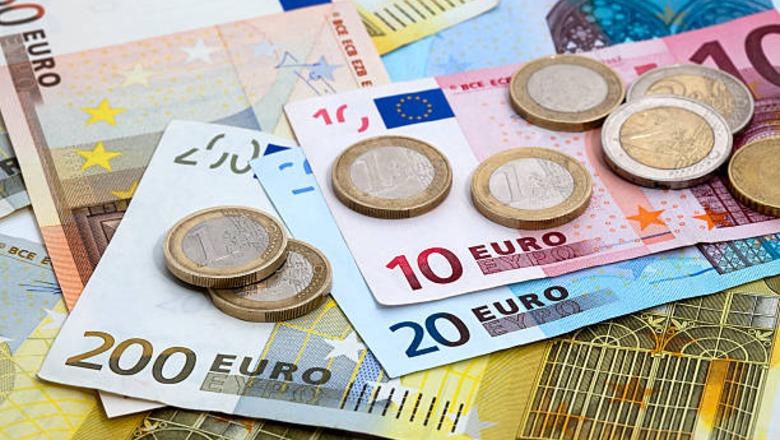 Eduard Zaloshnja: Kursi 1 me 100 për Euron mund të zbusë jo pak probleme