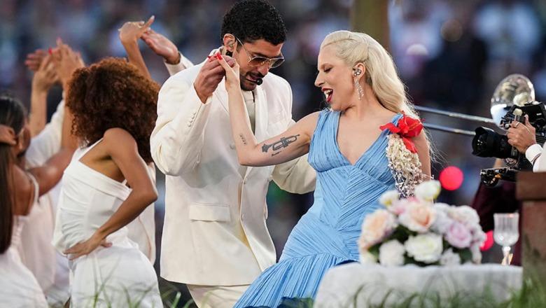 Performanca spektakolare e Bad Bunny në Super Bowl përkrah emigrantët dhe tërbon Trumpin: Më e shëmtuara që është bërë ndonjëherë! Surprizon Lady Gaga