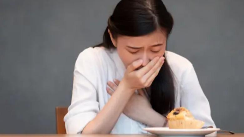 53 vjeçarja mbytet duke ngrënë në një lokal në Tiranë, policia: Dyshohet t'i jenë bllokuar rrugët e frymëmarrjes