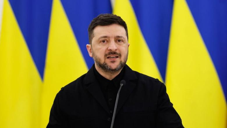 Trupat ruse përparojnë në Ukrainë, presidenti Zelensky shpall më 24 shkurt zgjedhjet presidenciale dhe referendum 