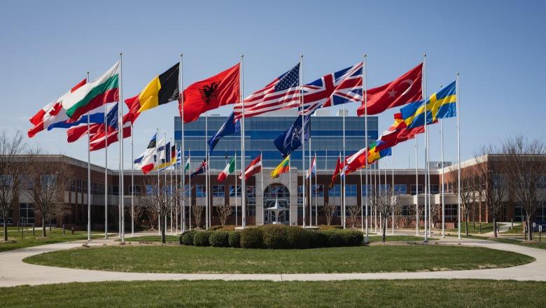 Tjetër hap prapa! SHBA-të dorëzojnë komandat e NATO-s në Napoli dhe Norfolk te Italia dhe Britania e Madhe