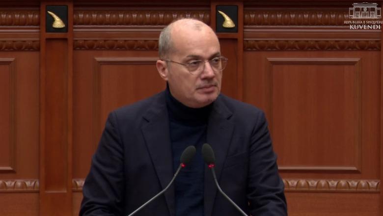 Haga kërkon 180 vite burg për ish-krerët e UÇK-së, Kuvendi i Shqipërisë me deklaratë të përbashkët: Shtrembërim i historisë, luftuan për lirinë e Kosovës