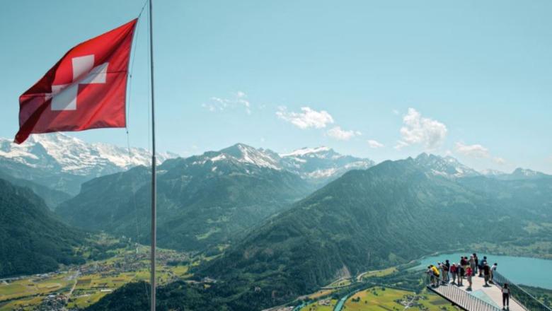 Referendumi kundër emigracionit në Zvicër! E djathta kërkon kufizimin e popullësisë në 10 milionë banorë