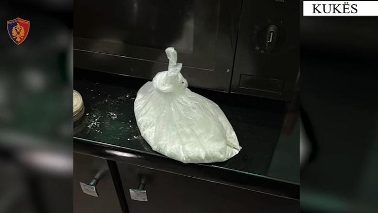 Kultivim dhe trafikim i lëndëve narkotike, 3 të arrestuar në Kukës! Sekuestrohet edhe 459 gr kokainë