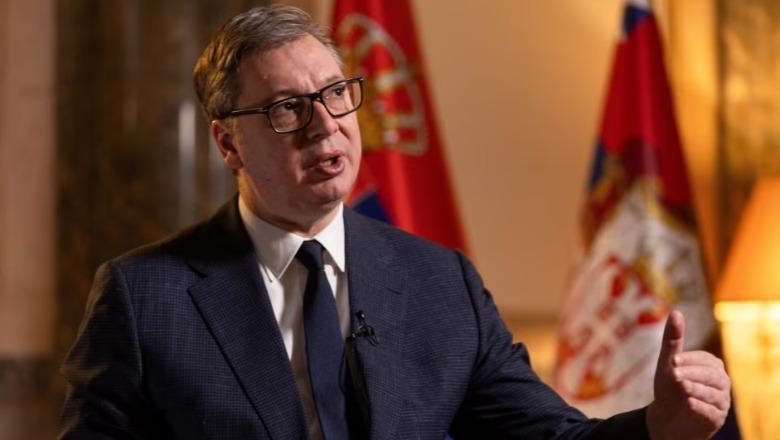 Paralajmëron Vuçiç: Do rrisim investimet në mbrojtje për shkak të aleancës mes Kosovës, Shqipërisë dhe Kroacisë