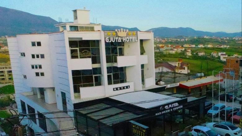 Tiranë/ 18-vjeçarja dërgohet në spital e plagosur me armë, Policia: Tentoi vetëvrasjen! Dy të arrestuar dhe 3 në kërkim, mes tyre edhe i dashuri i saj (EMRAT)