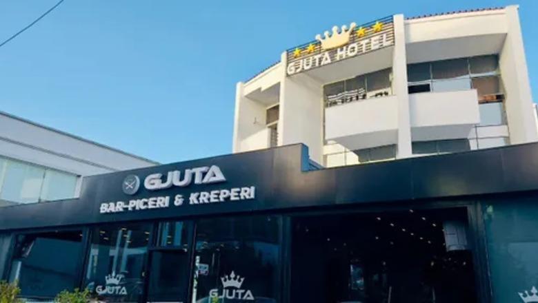 18-vjeçarja vetëplagoset me armë në dhomën e hotel Gjuta, i dashuri dhe familjarët pastruan gjakun! Porosia: Thoni që u plagos tek ‘Ekonomiku’