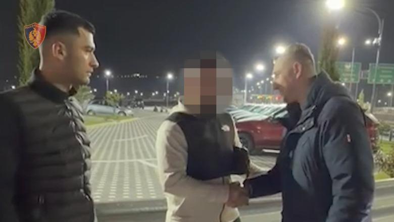 Efektivët gjejnë dhe i kthejnë çantën me 1000 euro 34-vjeçarit/ Proda i përgëzon: Veprim që nderon uniformën e Policisë së Shtetit