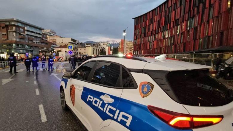 Sot derbi Partizani - Tirana në kryeqytet, policia tregon rrugët që do bllokohen që prej orës 14:00! Tifozët 'kortezh' në drejtime të ndryshme