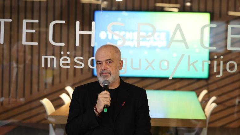 Rama: Dikur emri i AKSHI-t nuk thonte asgjë, sot është gjithçka! Do ju rrisim pagat, vijoni dhe jepni kontributin këtu, është shtëpia juaj