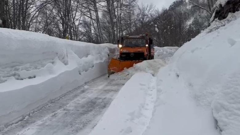 ‘Ishte paralizuar’ prej ditësh nga ortekët, zhbllokohet aksi i Qafë Thores