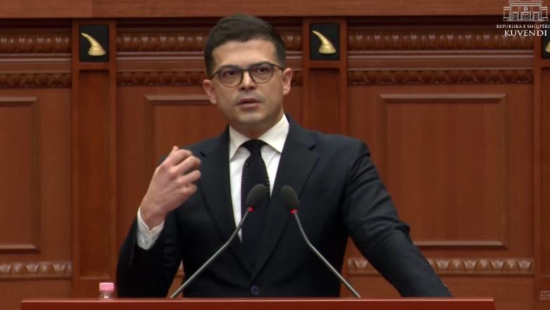 Ministri Vengu u përgjigjet sulmeve të opozitës: Nxini vendin, s’keni turp kur mashtroni e shpifni