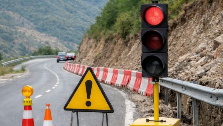 Rrëshqitje në aksin Librazhd-Pogradec/ ARRSH: Kufizohet lëvizja e mjeteve, do merren masa për realizimin e një korsie provizore 