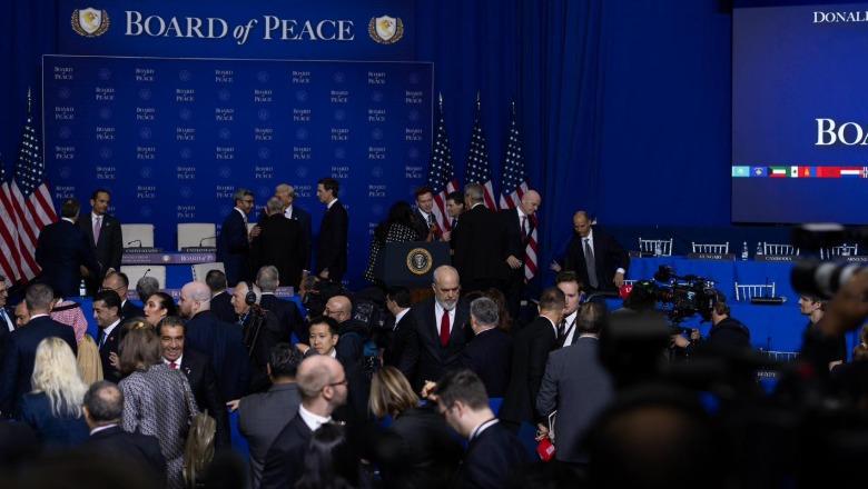 Gjenitalistët e diplomacisë